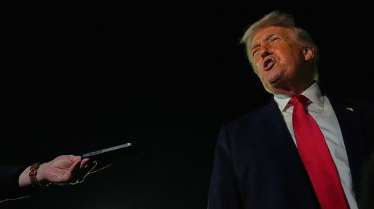 'Geniálny' spojenec v NATO chce predať strategický ostrov. Trump: totálni slabosi