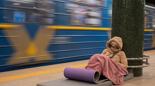 Rakety dorazili iba deň pred útokom, no nestačili. Po ruskom údere volá Kyjev o pomoc, mrazy sú devastujúce