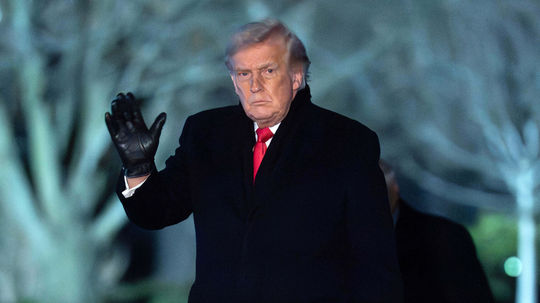 Trump: Grónsko bude moje. Už si ho označil na mape. Namieri EÚ na prezidenta bazuku?