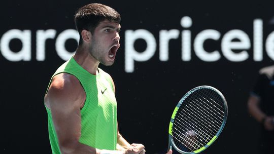 Nasadená ruská dvojica má za sebou úspešné štvorsetové súboje. Alcaraz bol na kurte takmer tri hodiny