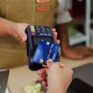 Od marca sa bude platiť inak. Chystajú sa veľké zmeny.  Obchodníci vás už len tak preč od pokladne nepošlú