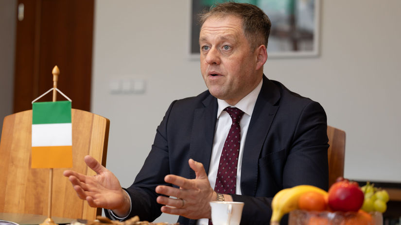 Thomas Byrne, Írsko