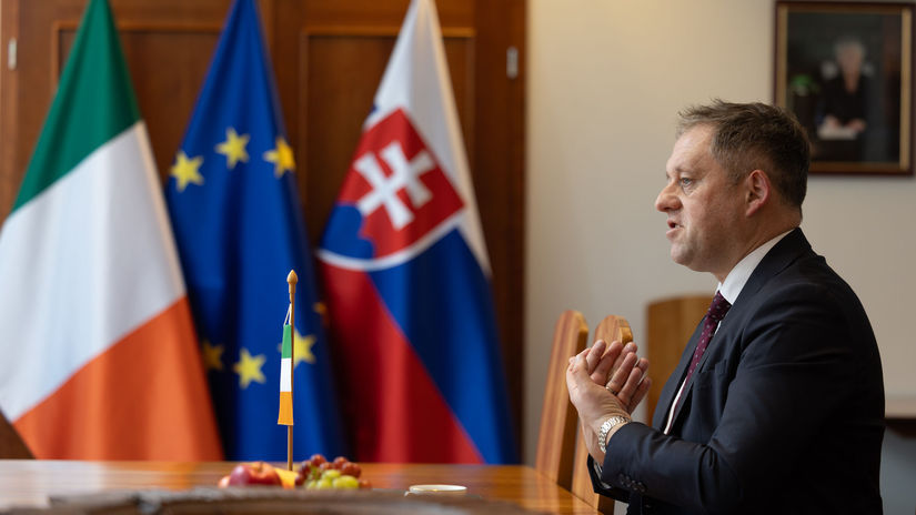 Írsky štátny minister pre európske záležitosti...
