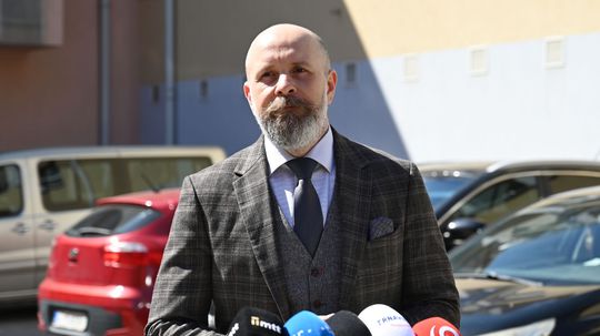 Ako aktivista bojoval za transparentnosť. Primátor Bročka vlani zarobil viac ako 100-tisíc eur