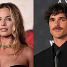 Margot Robbie a Jacob Elordi.
