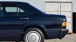 Mercedes-Benz 190 - 1989