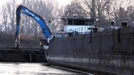 SR Bratislava Dunaj lode skríženie BAX