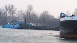 SR Bratislava Dunaj lode skríženie BAX