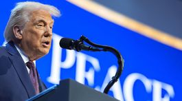 Trump založil Radu mieru