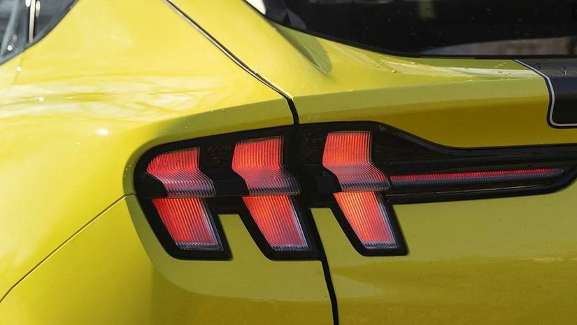 Adaptívne brzdové svetlá nie sú novinkou. Od...