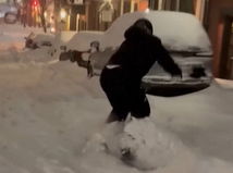 sneh, Boston, snowboard, video Reuters, NEPOUŽÍVAŤ!