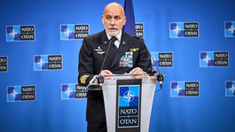 Predseda Vojenského výboru NATO admirál...