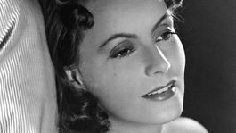 8. Greta Garbo (1905 – 1990)
Švédska...