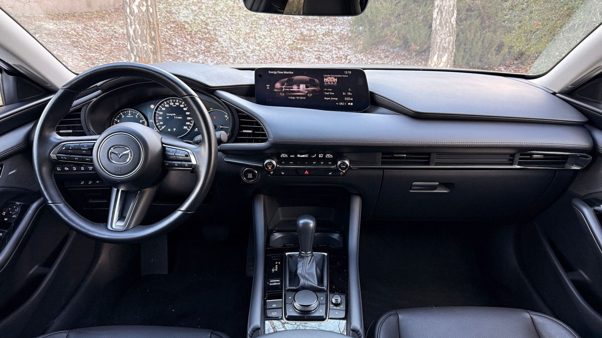 Mazda 3 aj v čase "zúriacej...