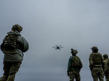 ONLINE: Ruské drony strácajú spojenie:  Musk zastavil zneužívanie Starlinku. Fedorov ho za rýchlu pomoc nazval bojovníkom za slobodu