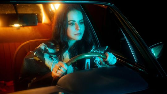 Katka Knechtová v klipe k novej skladbe Diaľky.