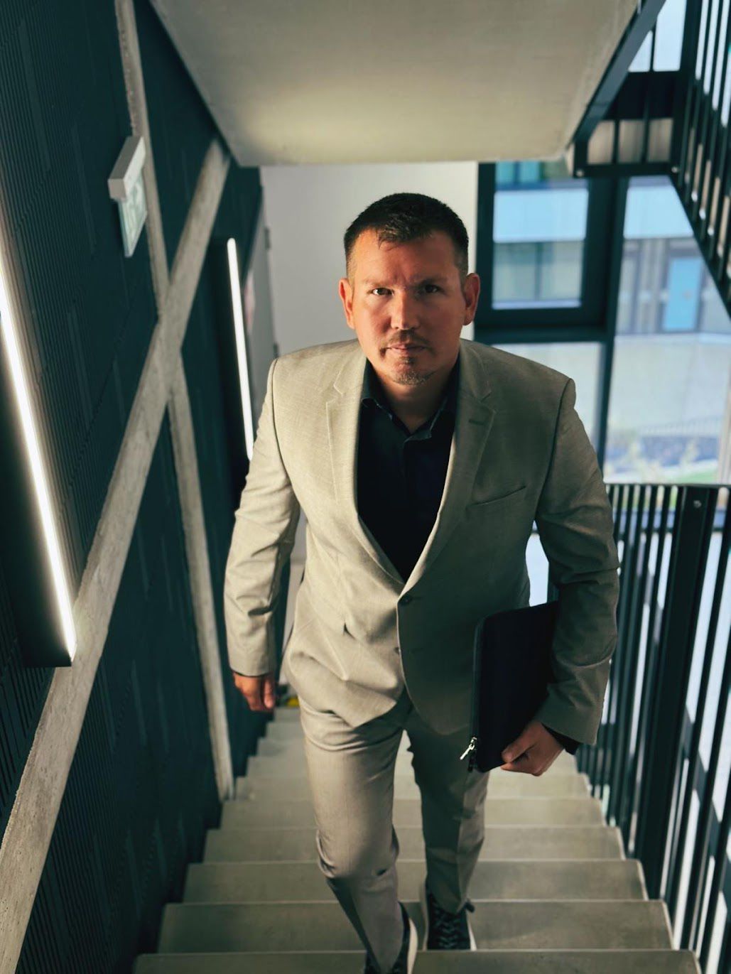 Menej rozprávaj, viac počúvaj - kľúčová vec.