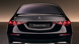 Mercedes-Benz S - 2027