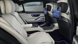 Mercedes-Benz S - 2027