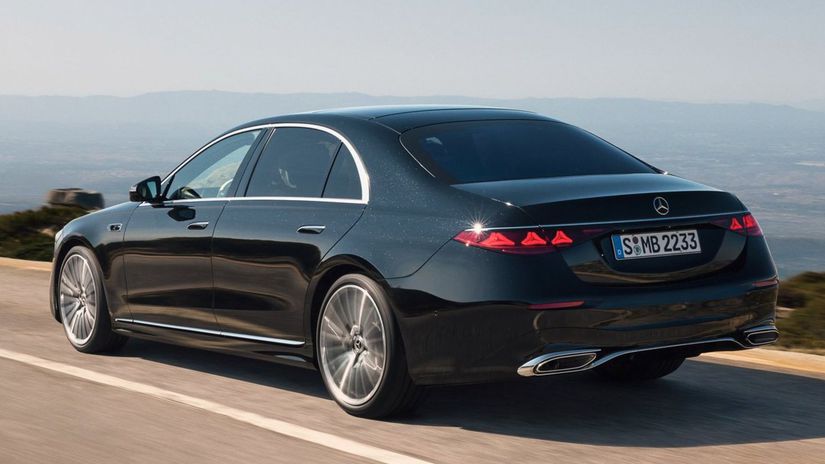 Hviezdne motívy sa dostali aj do reflektorov,...