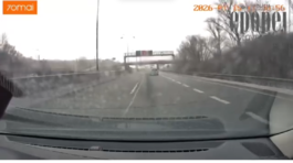 Presne takto vznikajú smrteľné nehody. Polícia zverejnila výstražné video