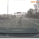 nebezpečná jazda, hazard, auto, diaľnica, polícia SR