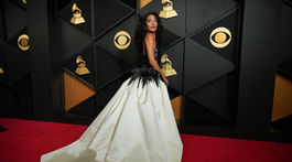 Britská speváčka Olivia Dean získala cenu...