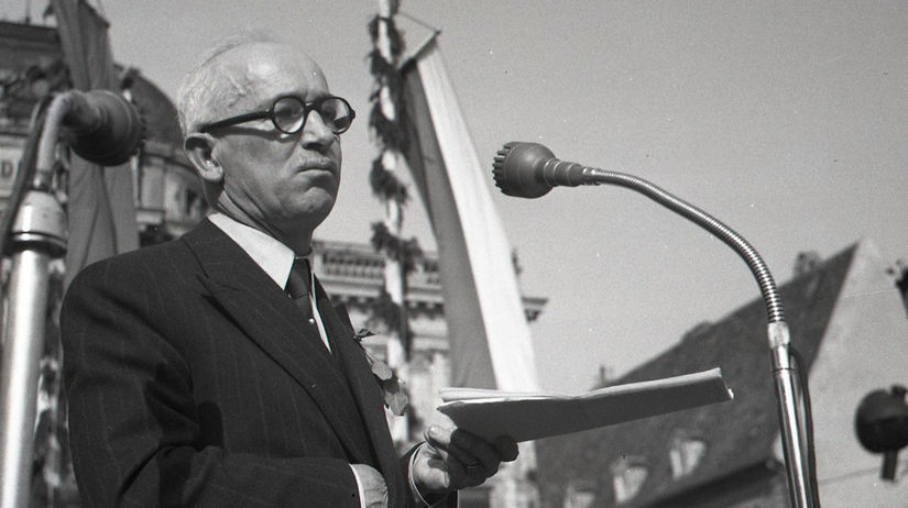 Oslava vÄ‚Â­ÄąÄ„aznÄ‚Â©ho skonĂ„Ĺ¤enia vojny v...