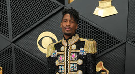 Spevák a klavírista Jon Batiste.