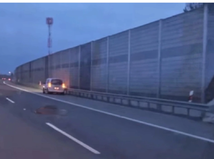 Ľudské telo uprostred cesty. Diaľnicu D1 pri Martine v jednom smere uzavreli