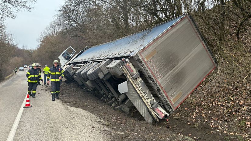 Kamión / Nákladiak /