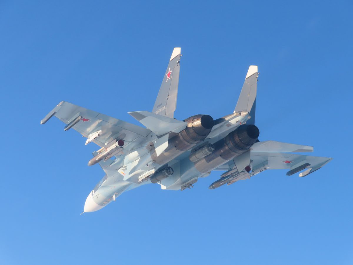 Vyzbrojený Su-30SM2 ruského námorného letectva...