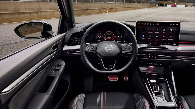 Interiér vás nenechá na pochybách, že sedíte v...