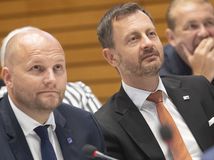 Jaroslav Naď  /  Eduard Heger /