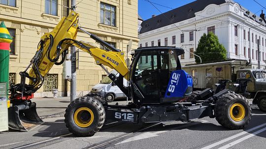 Za kráčajúci bager platí Správa ciest KSK...
