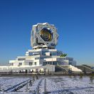 543 mramorových palácov, zlaté sochy a prázdne ulice: Najbizarnejšie hlavné mesto planéty