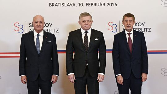 Fico privítal rakúskeho kancelára Stockera, pridal sa k nim aj Babiš