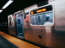 Celé vlaky končia v oceáne: Prečo...