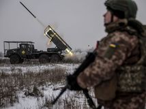 Vojna na Ukrajine, ukrajinský vojak, Grad, raketomet