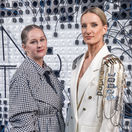 Adela Vinczeová (vpravo) a dizajnérka Terézia Feňovčíková