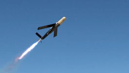 Americký Raytheon ukázal novú zbraň proti dronom. Likviduje ich aj bez priameho zásahu