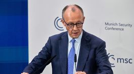 Nostalgia za starým svetom je klamlivá. V Európe sa len reční, lídri sa sťažujú, žiadne idey však neponúkajú   