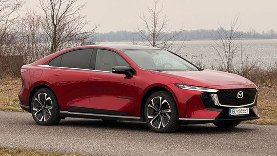 Mazda 6e (2026)