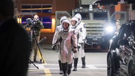 Freedom vezie astronautov na ISS