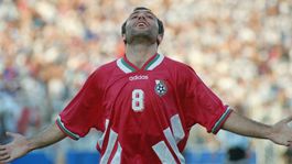 Na svete boli len dvaja Kristovia. Jeden dobyl Barcelonu a rozbil Nemecko