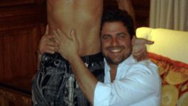 Epsteinove spisy sú plné hviezd i vedcov