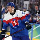 Srdce ho ťahá za dcérkou, on však zostáva bojovať za Slovensko. Líder obrany je v situácii, ktorú mu nikto nezávidí