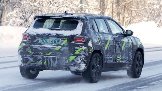 Jeep Avenger - maskovaný facelift 2026