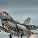 Stíhacie lietadlo F-16 Vzdušných síl Ukrajiny