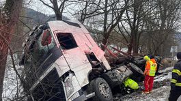 Nehoda autobusu a kamióna na Liptove